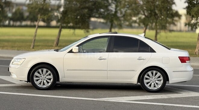 Hyundai Sonata-8