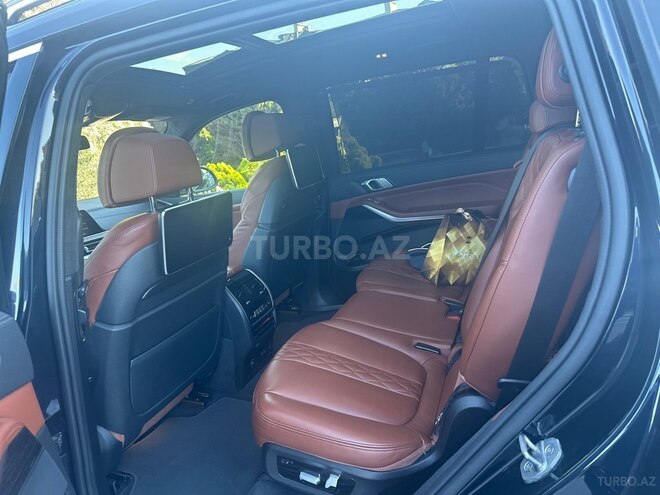 BMW X7-5
