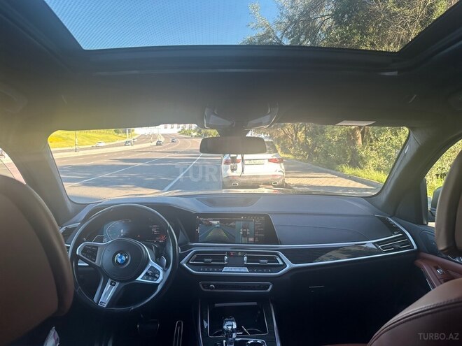 BMW X7-4