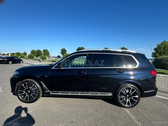BMW X7-10