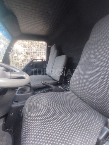 Isuzu NPR 66 L-10