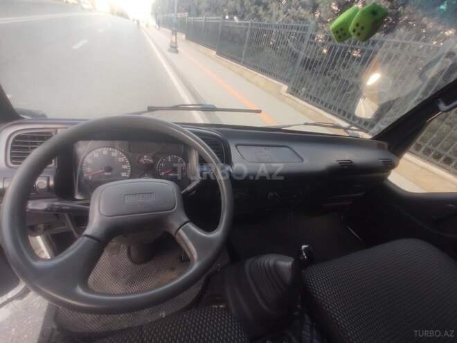 Isuzu NPR 66 L-3