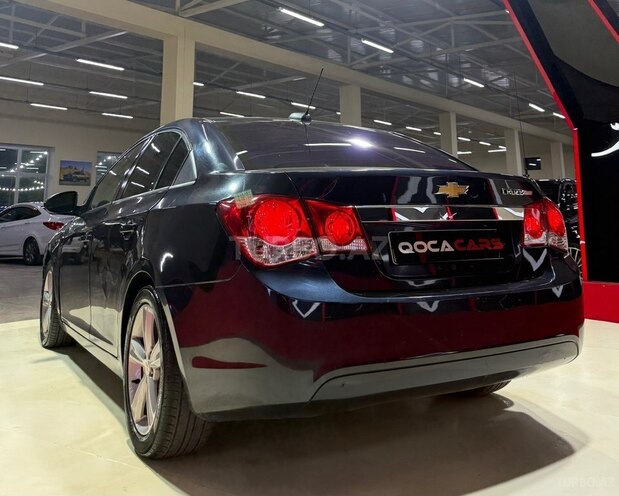 Chevrolet Cruze-10