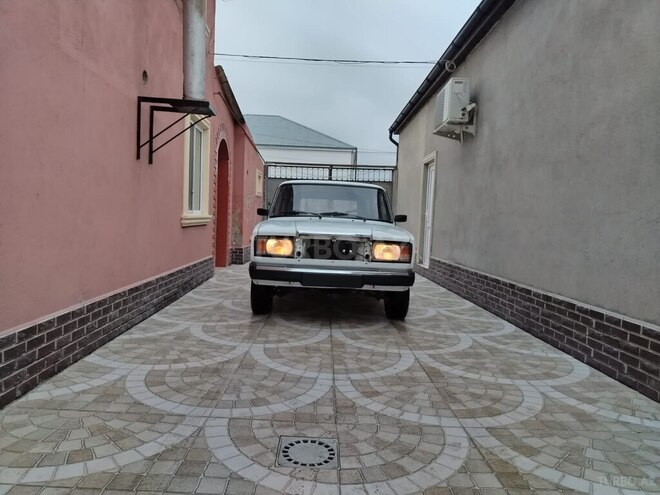 LADA (VAZ) 2104-2