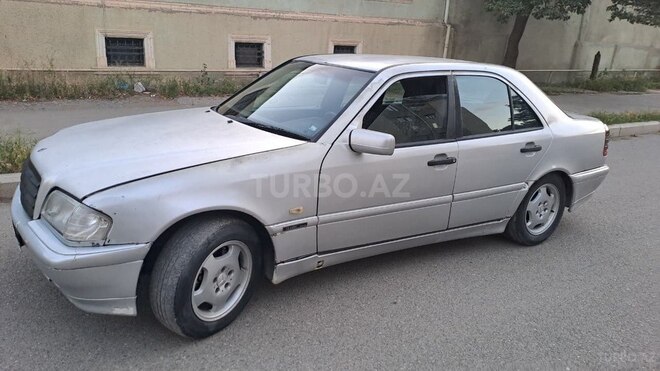 Mercedes C 200-2