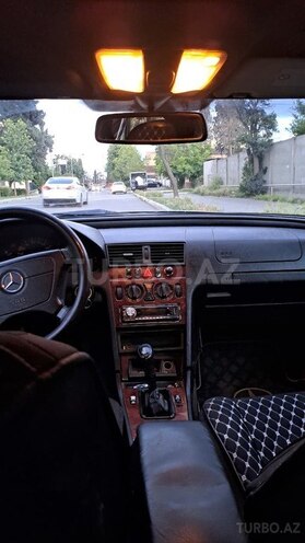 Mercedes C 200-3