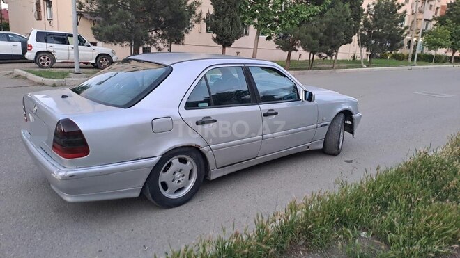Mercedes C 200-7