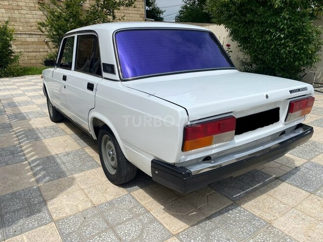 LADA (VAZ) 2107-4