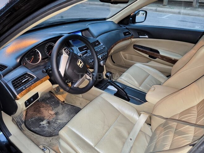 Honda Accord-13