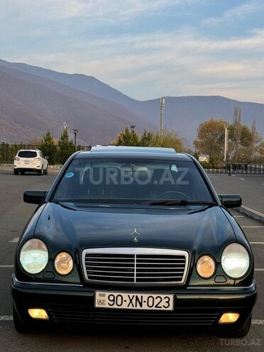 Mercedes E 280-21