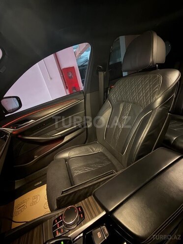 BMW 530-11