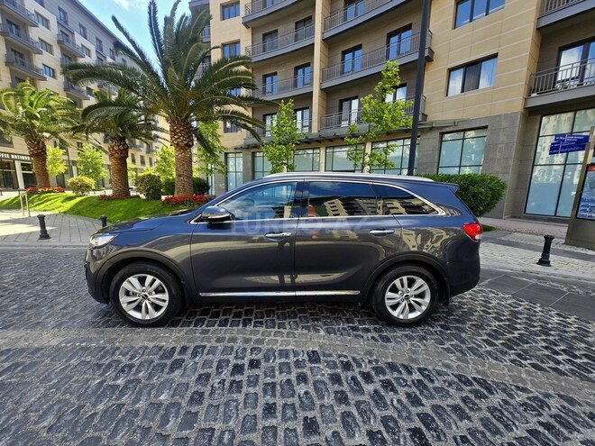 Kia Sorento-10