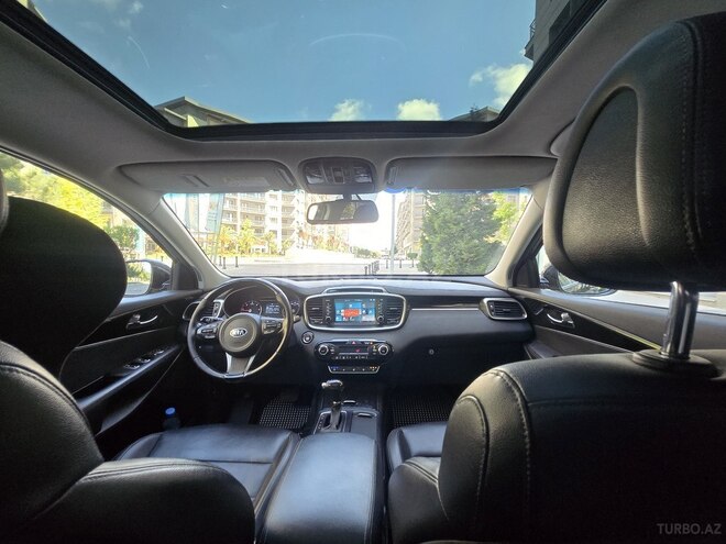 Kia Sorento-9