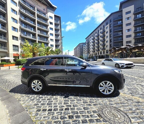 Kia Sorento-5