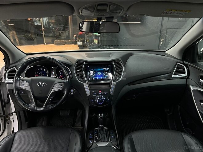 Hyundai Santa Fe-5