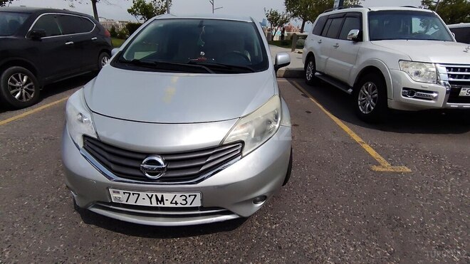 Nissan Note-5