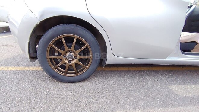 Nissan Note-8