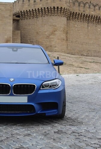 BMW M5-2