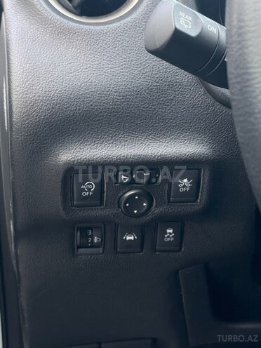 Nissan Note-8