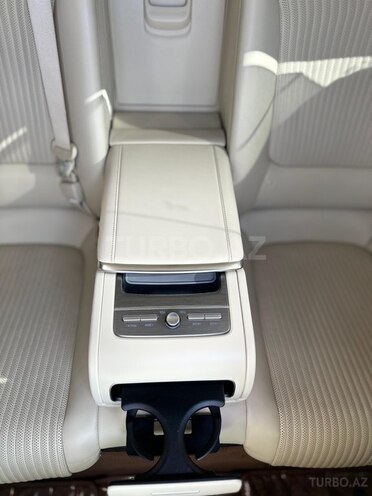 Hyundai Grandeur-11