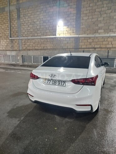 Hyundai Accent-8