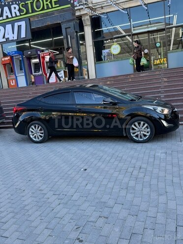 Hyundai Avante-5