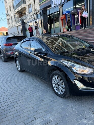 Hyundai Avante-11