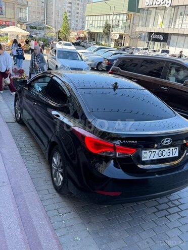 Hyundai Avante-2