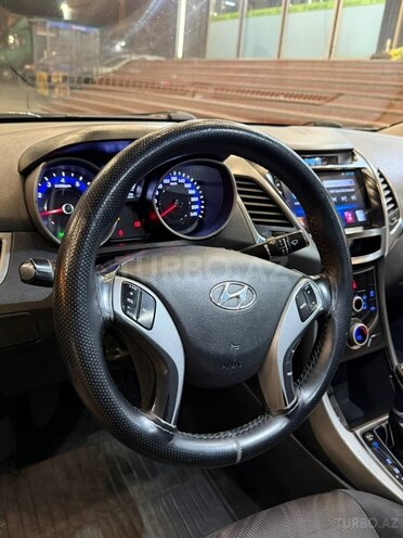 Hyundai Avante-16