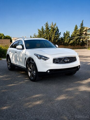 Infiniti FX35-9