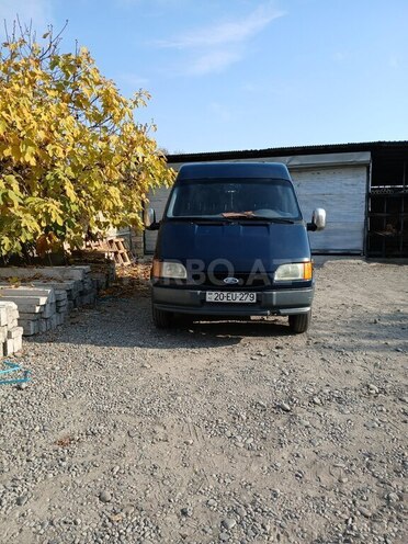 Ford Transit-1