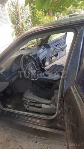 BMW 728-5
