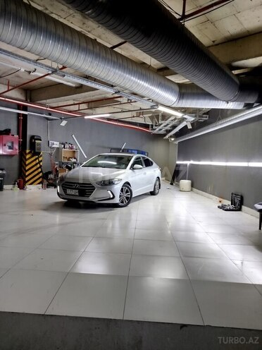 Hyundai Elantra-8