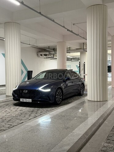 Hyundai Sonata-1