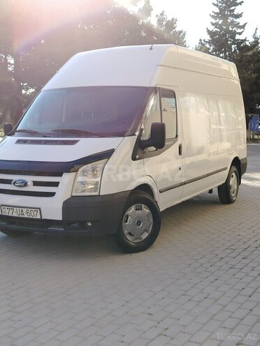 Ford Transit-1
