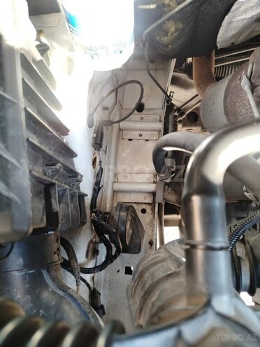 Ford Transit-8