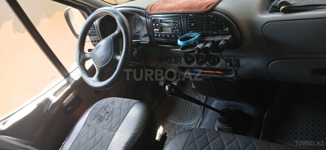 Ford Transit-8