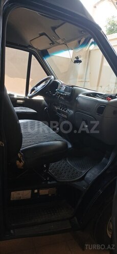 Ford Transit-9