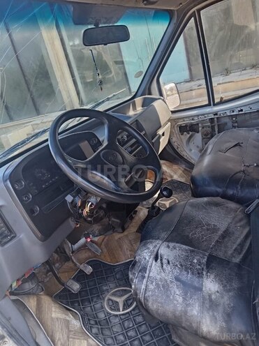Ford Transit-3