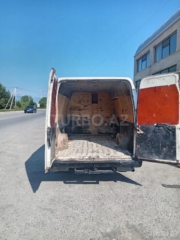 Ford Transit-5