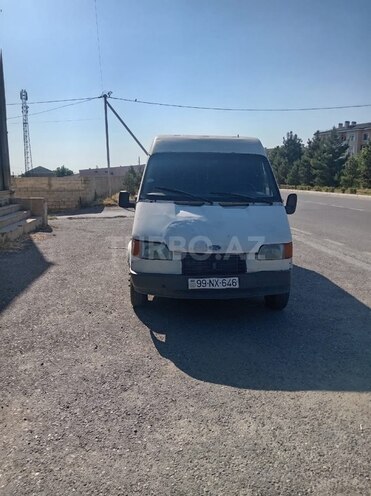 Ford Transit-1