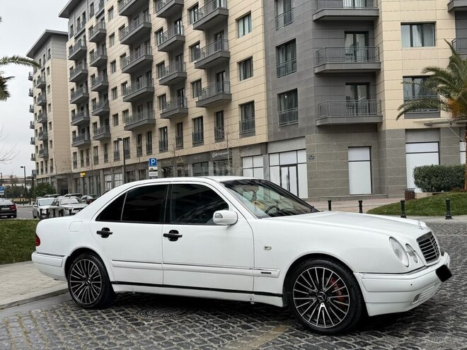 Mercedes 200-5