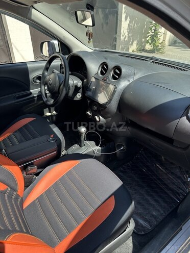 Nissan Micra-11