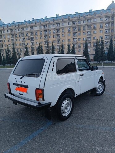 LADA (VAZ) Niva-2