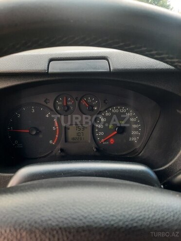 Ford Transit-4