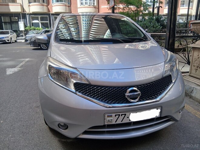 Nissan Note-2