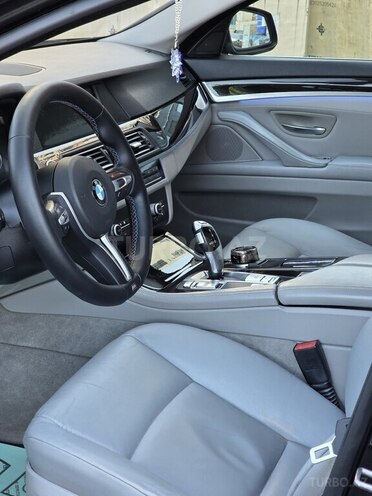 BMW 528-10