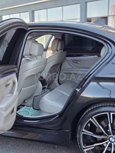 BMW 528-13