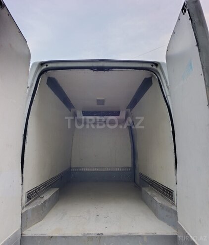 Ford Transit-2
