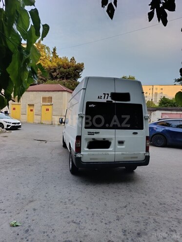 Ford Transit-6